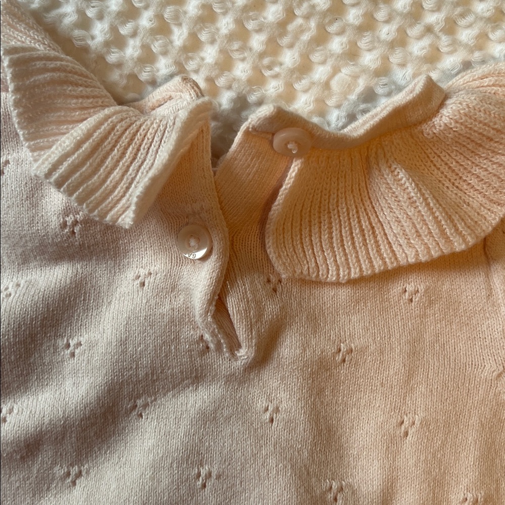 BabyGap Ruffled Pink One apiece Romper - Picture 2 of 4